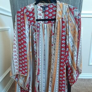 Forever 21 Red and White Floral Patterned Kimono
